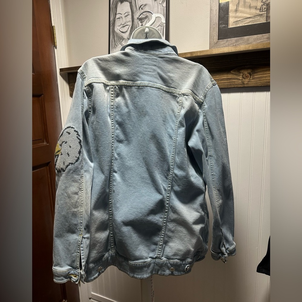 Lularoe Jaxon Light Wash Blue Denim Jacket stretch Eagle embroidered XL - Picture 2 of 10